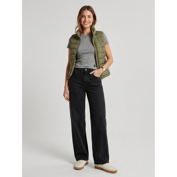 Abercrombie & Fitch Denim - Abercrombie & Fitch Curve Love The 90s Relaxed Jean High Rise Black 25 0s